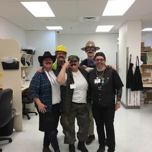 Meet your Posher, Dana